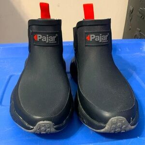 Pajar woman’s snow booties